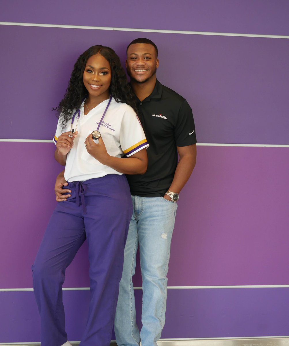 nurseliv___'s tweet photo. Came to college and secured my career &amp; husband. 🤗  

So thankful to close this chapter of life with who I began it with. 

Married &amp; Degreed 👩🏽‍🎓  

#pvamugrad #hbcugrad #hbculove #nurse #dataanalytics #gradszn https://t.co/GSlAnzpQ6q