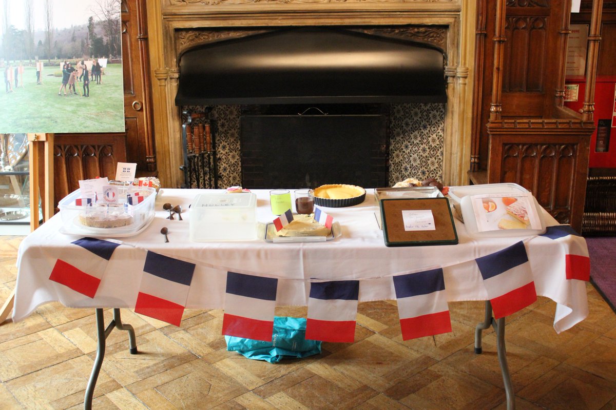 boxhillschool's tweet photo. Journée de la Francophonie!
Today is International Francophonie Day 2019. To celebrate the French language and Francophone culture, students baked French themed cakes. They looked and tasted très bon! #InternationalFrancophonieDay #BoxHillLanguages https://t.co/56P2cmMoLJ