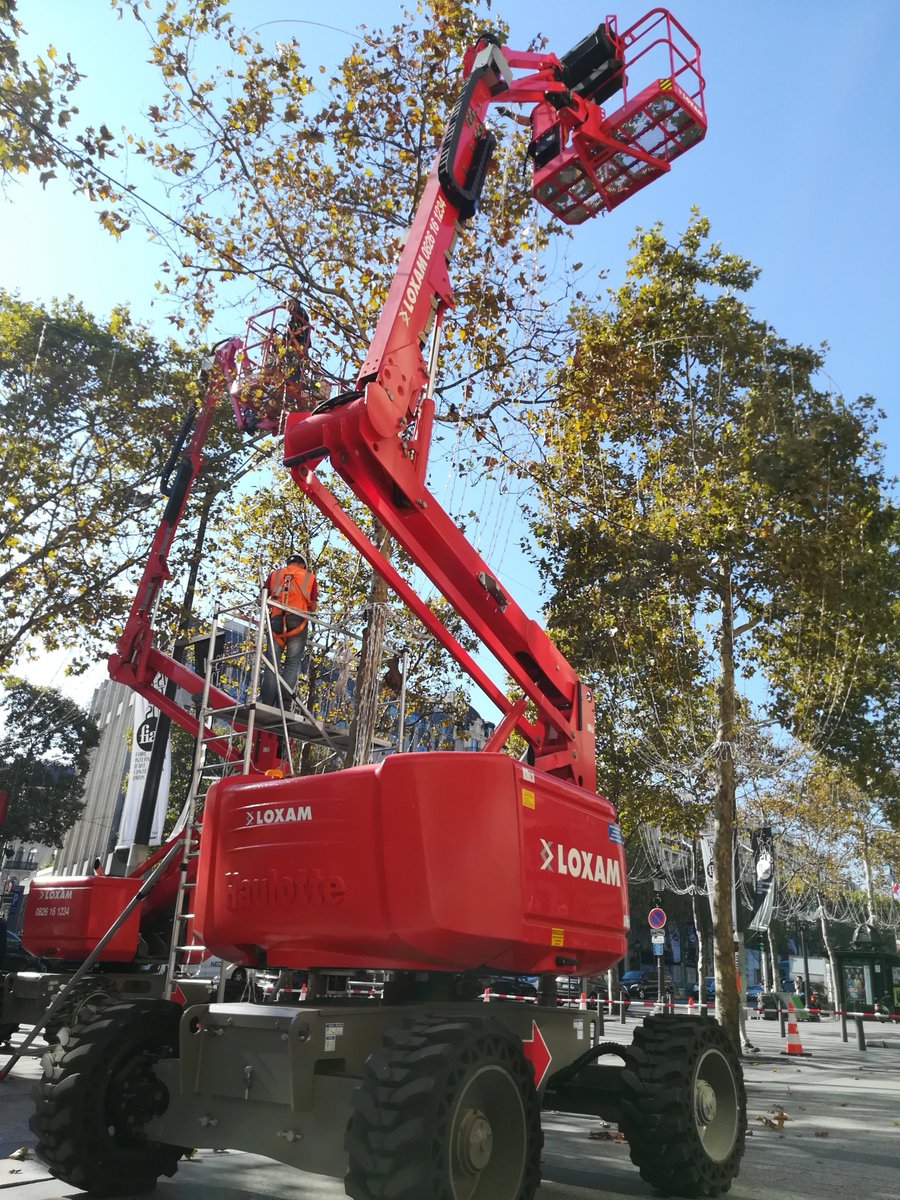 haulottegroup's tweet photo. Spotted! One of our articulating booms HA16 RTJ PRO rented by @LoxamCorporate was working on the Champs-Elysées in Paris 🇫🇷 > https://t.co/SVEBeHnhYk #haulotte #maintenance #ha16 https://t.co/bins9nJyYe