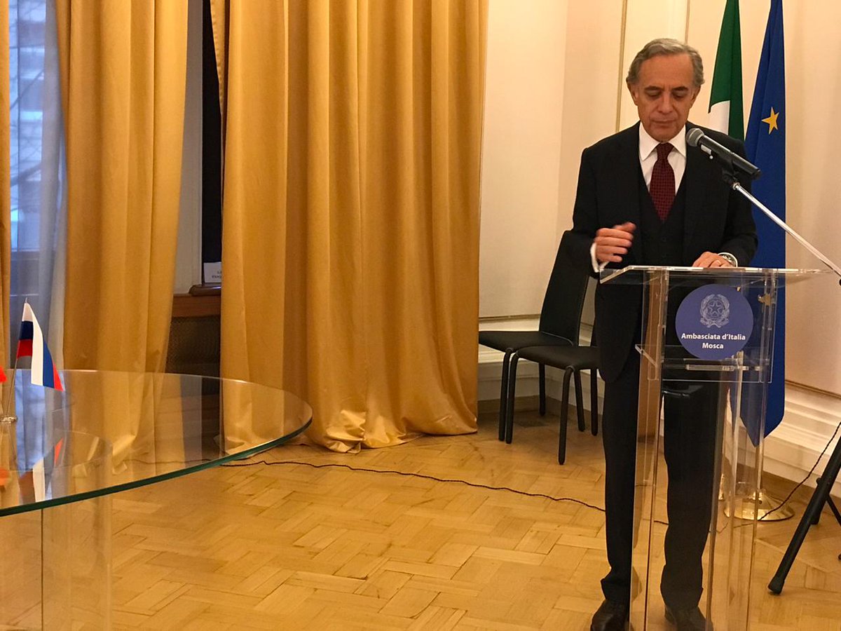 ItalyinRussia's tweet photo. #ItalianDesignDay2019 выступление @massimoroj в Посольстве Италии - Intervento dell'architetto Massimo Roj in Ambasciata oggi 🇷🇺❤🇮🇹 https://t.co/P31wMyGzLU