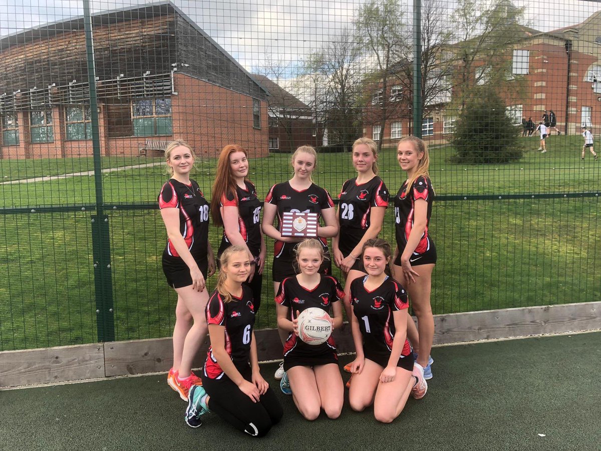 SilcoatesSport's tweet image. Well done to all our 28 senior girls that took part in the U18 district tournament this afternoon. Another piece of silverware to add to our collection this season 💪🏼🥇 @silcoatesschool @HMSilcoates #unbeaten