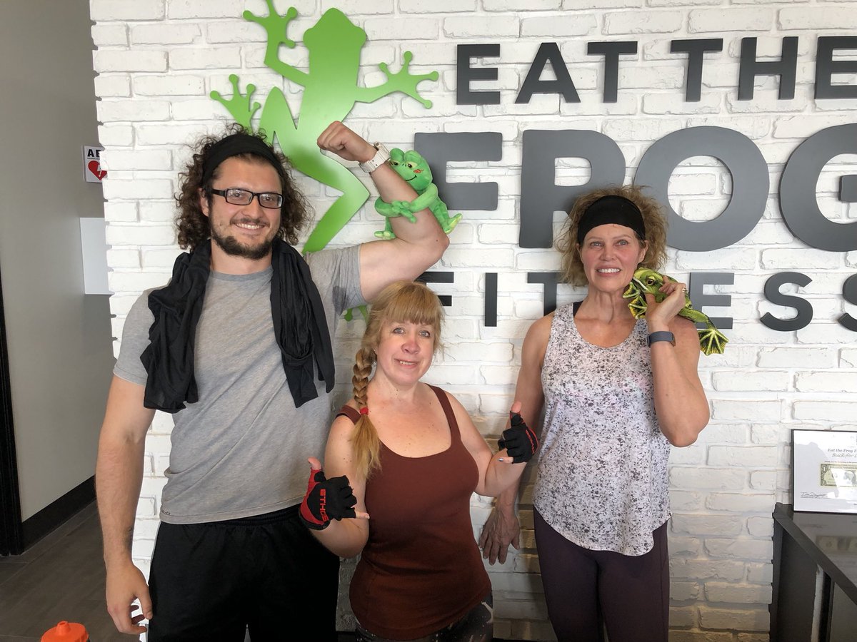 EAhwatukee's tweet photo. ⭐️Happy Birthday Carla! Way to eat that frog on WORLD FROG DAY! #eatthefrogfitness #goalcrusher #taketheleap https://t.co/AUbW1S8sok