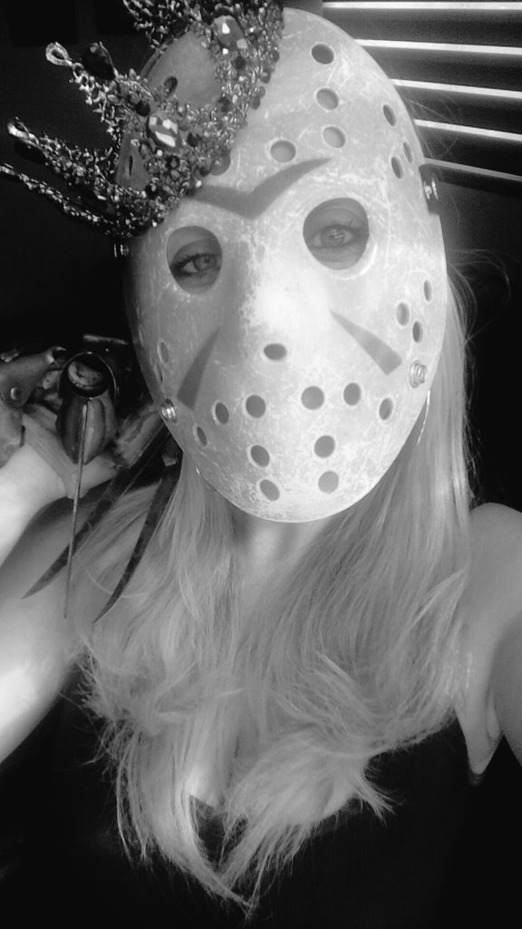 marcelayepiz1's tweet photo. I find the most people worth knowing are fucked up in some way or another.... https://t.co/U8KAJCreCI