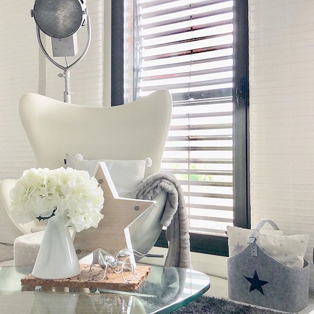 Hola!!! Se me estropeó el móvil y he estado desconectada mientras lo arreglaban, la verdad que es una sensación extraña y ahora me he acostumbrado un poco a mirar menos el móvil q creo q es bueno pero un ratito por aquí siempre es bienvenido que os echab… ift.tt/2TUrafT