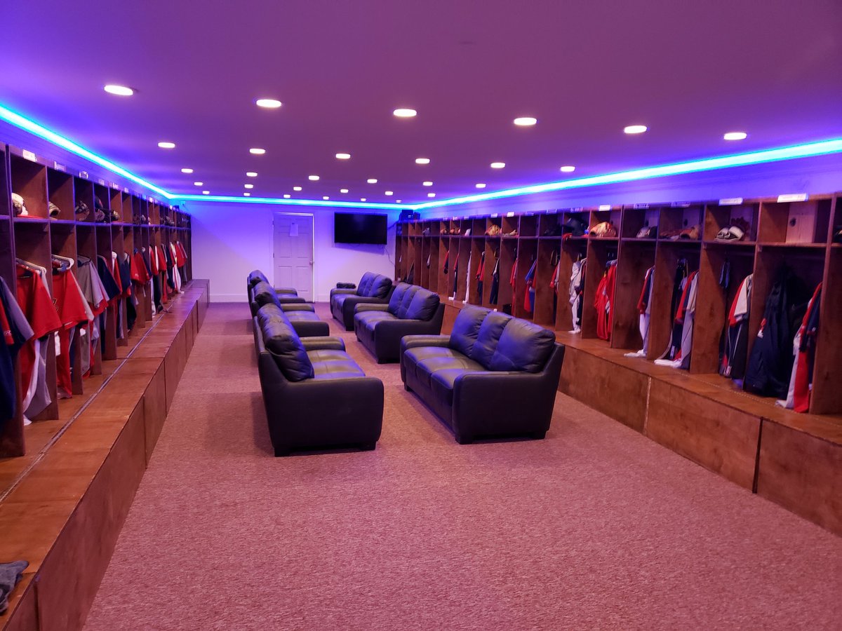 LCbaseballnews's tweet photo. Billy Godwin Clubhouse Renovation

New carpet.
New sheetrock ceiling.
New LED canned lighting with dimmer.
New LED strip up-lighting sitting inside New crown moulding. 
New 55" TVs x 2.
New surround sound speakers.
Wireless internet.
Satellite TV.

#createtheculture https://t.co/P2TtZAc6A9