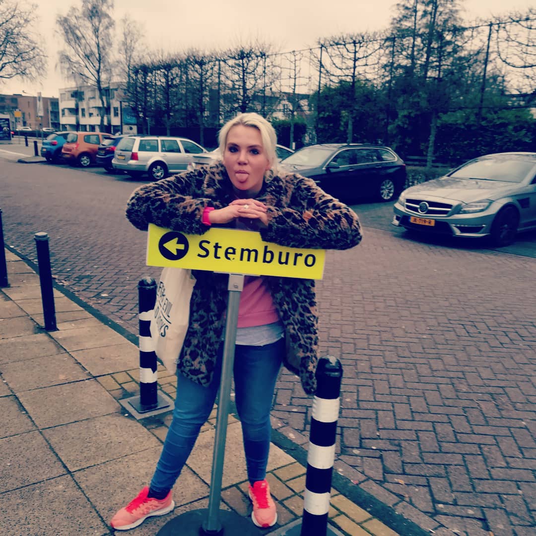 annefleurdd's tweet photo. ❎ Nog niet gestemd? Ga!

#verkiezingen #stemsamen #PS2019 #stemmen #stemfie #verkiezingen2019 #ps19 https://t.co/L4wzqb1Ur5