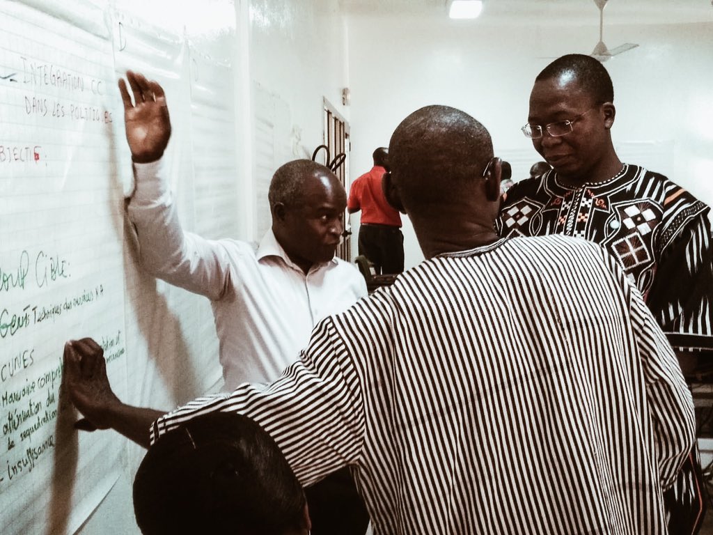 uncclearn's tweet image. Our team is in Niger delivering a training of trainers on how to develop #elearning! We can’t wait to see the outcomes! 😃 #ClimateChange #ClimateLearning #ClimateEdu #OnlineCourses #OnlineLearning