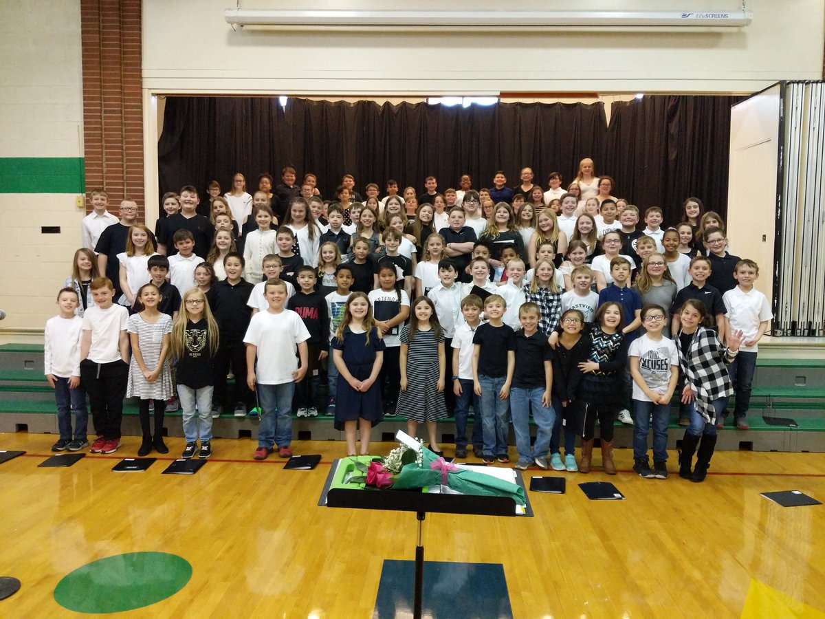 These kiddos did such an amazing job on their Spring Concert!! I am so proud of them! 🎵 <a href="/EV3rdGrade/">EVThirdGrade</a> @EV4thGrade