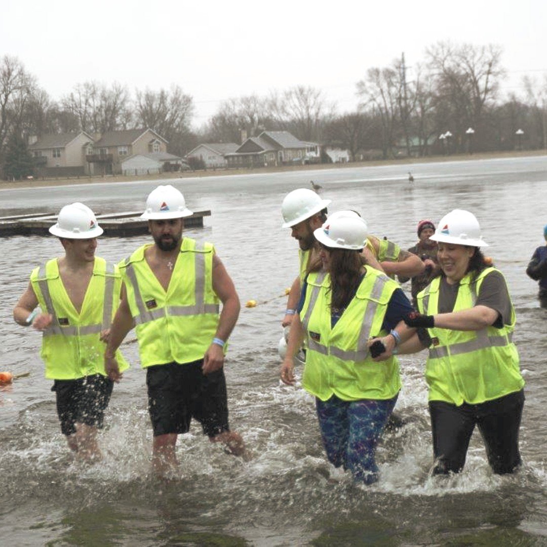 Nicor_Gas's tweet photo. From a Polar Plunge in #Bloomington to benefit Special Olympics to cleanup efforts at a veteran’s homeless shelter in #Wheaton, total commitment to our customers and communities and being a “citizen wherever we serve” are both a part of our key values. #NicorGasCares https://t.co/jT7VnMveuY