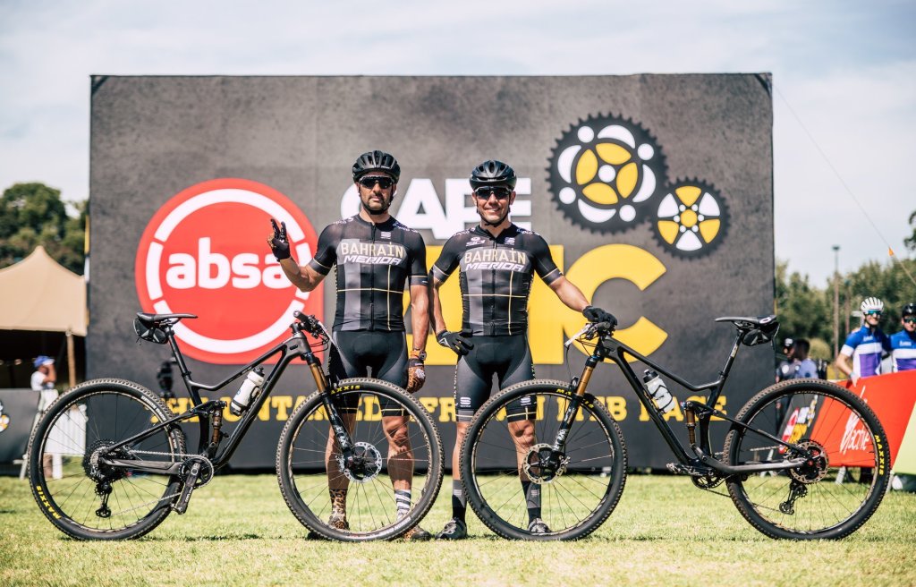 KaracolSport's tweet photo. Batalla de Suspensiones en la Cape Epic 2019 https://t.co/RtP3wyUtz3 https://t.co/lQg06jAdIf
