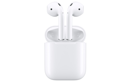 GadgetsD's tweet photo. Apple announced the second-generation AirPods, with wireless charging case and a new H1 chip, improved battery life with 50 Percent More Talk Time and “Hey, Siri” support.

Read: https://t.co/7Y2sR9jZuI

#Apple #AirPods #technology #TrendingNow #AppleEvent https://t.co/O1VQqLQEld