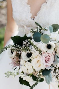 Love is in the air! Happy #weddingwednesday to all the blushing brides-to-be!
#siliconvalleyweddings #tietheknot #theknot #santaclarawedding #weddingvenues #siliconvalleyevents #eventsinahyattworld #wedding #bride #bridetobe #wedding #love #engaged #bayareaweddings  #bayareabride