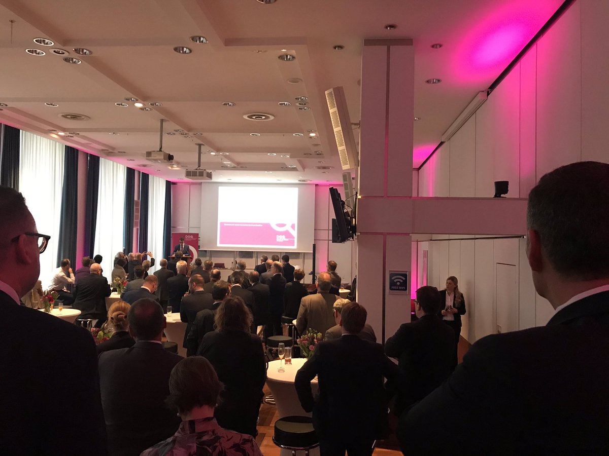 DGQBerlin's tweet photo. offizielle Eröffnung der #DGQ Geschäftsstelle #Düsseldorf mit Grußworten des Verkehrsminister Hendrik Wüst und Oberbürgermeister Thomas Geisel @DGQffm https://t.co/SZYeyGI6mj
