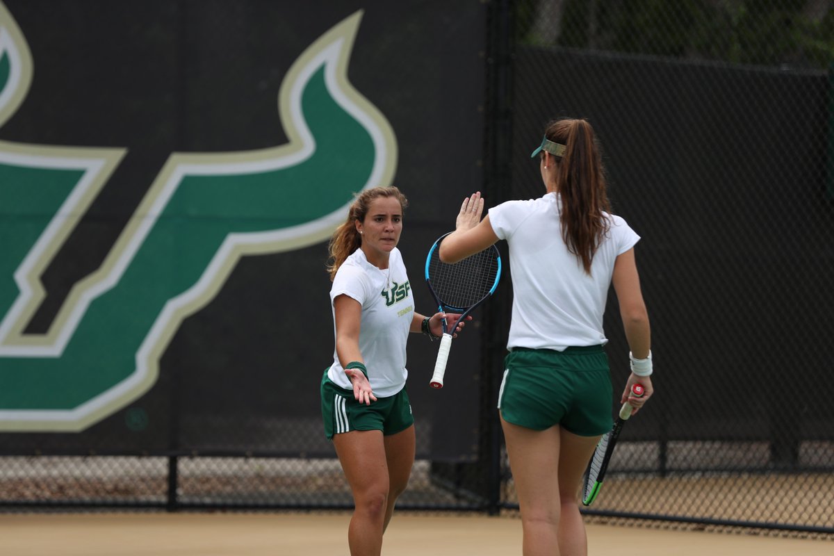 USFWTEN's tweet photo. Score Update | USF 0, Tulsa 0 

1️⃣ 🌀 6-1
2️⃣ 🤘 5-3
3️⃣ 🤘 5-4

#HornsUp https://t.co/WPNJtcFZo0