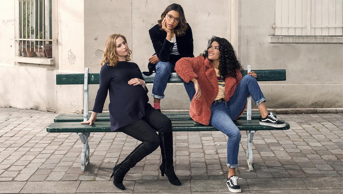 bonustrackfr's tweet photo. Pierre-Marie Dru a travaillé en tant que #superviseur musical sur #PlanCoeur, la dernière #série originale française de @NetflixFR. Dans l'épisode 6 de notre #podcast, il nous parle de son travail sur la musique originale et les synchros.

👉 https://t.co/80TDmHUal5 https://t.co/TvI0rYj6pc