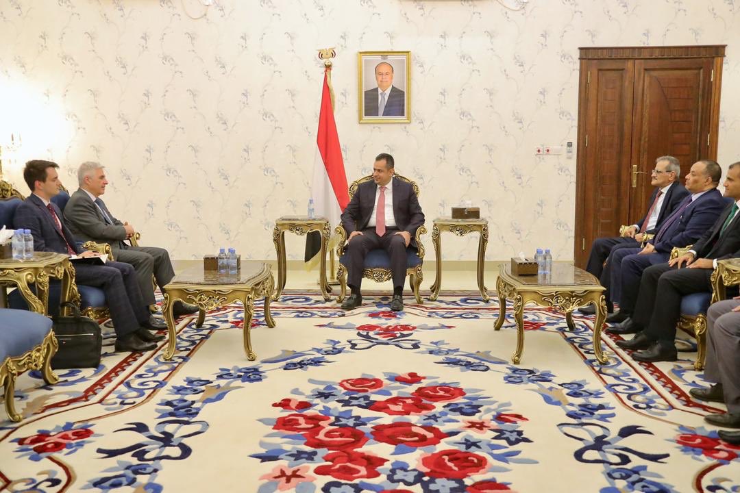 DrMaeenSaeed's tweet photo. نرحب بإعلان دولة روسيا الصديقة السعي لتجهيز وافتتاح قنصليتها العامة في العاصمة المؤقتة عدن، والذي يؤكد عمق العلاقات التاريخية بين البلدين ومواقف موسكو الداعمة للحكومة الشرعية وحرصها على امن واستقرار اليمن. https://t.co/W49KrbixxZ