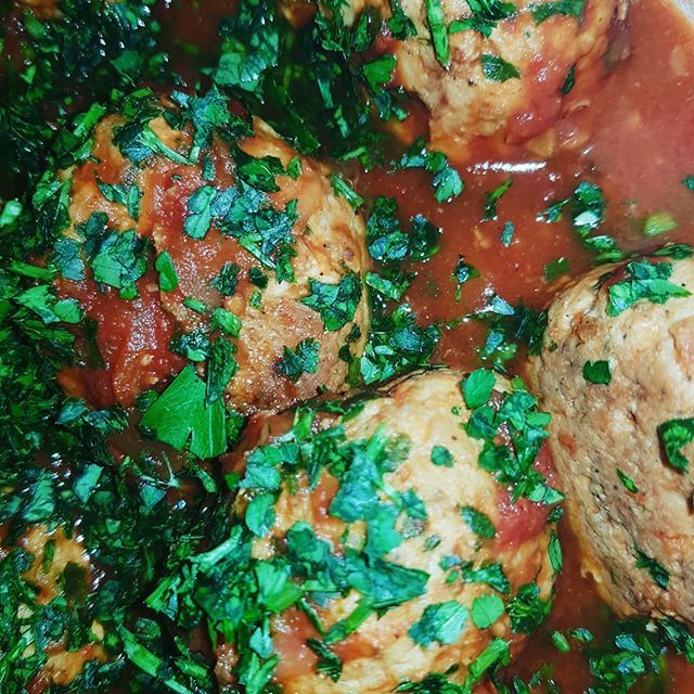NoyoFood's tweet photo. Tasty turkey meatballs 😋 #paleo #turkey #homemade #protein https://t.co/iapfkWI6Pz https://t.co/up3WM9Y4jm