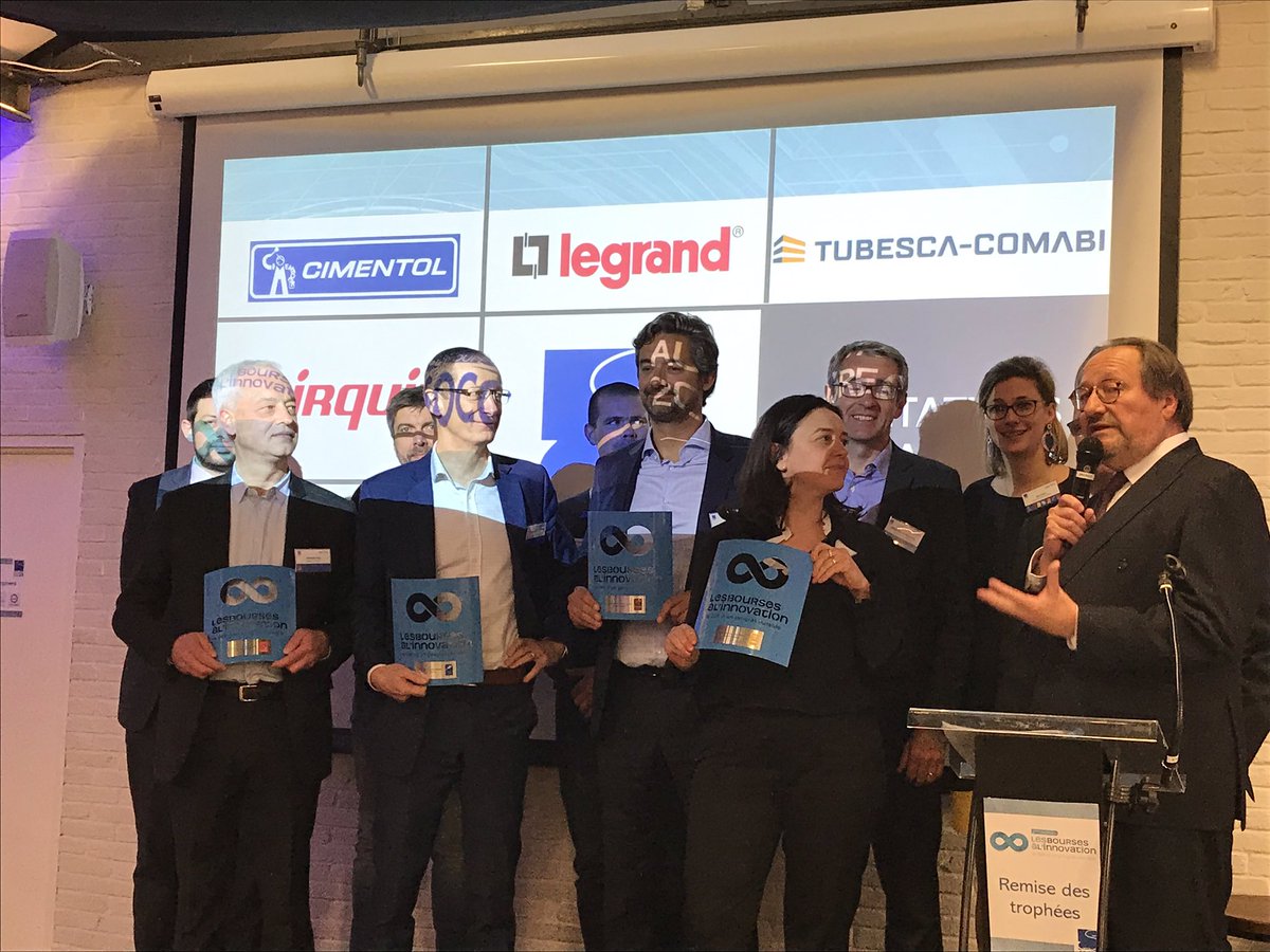 Félicitations à tous les lauréats des Bourses à l #innovation de <a href="/GroupeSOCODA/">SOCODA</a> ! Chacun se voit attribuer une bourse de 10 000 euros ainsi qu un engagement au sein du réseau ! Bravo ! #RSE