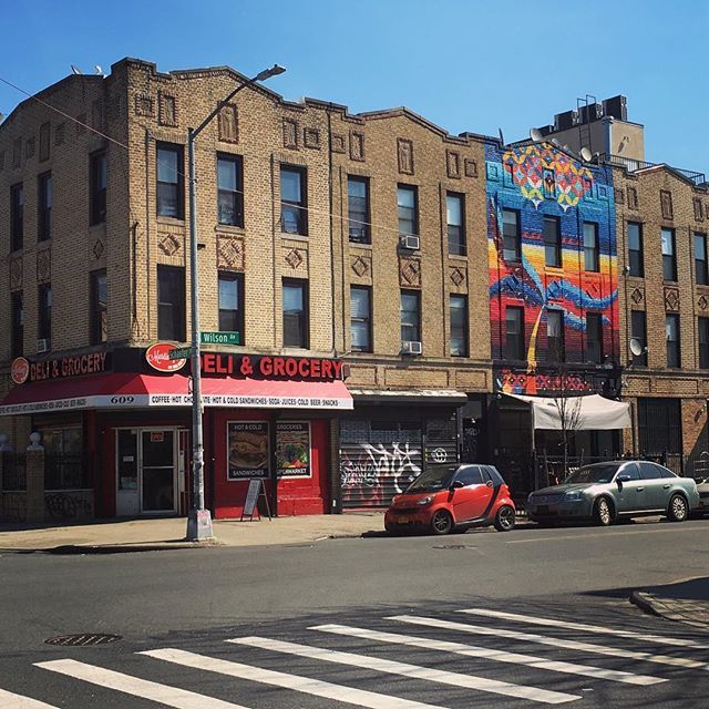 robflax's tweet image. Choose your own adventure.
@sofarnyc show tonight! Flatiron district in Manhattan. DM me if you’d like to attend. #OneManBandTour #doublestuffed #springbreaktour #NYC #Brooklyn #manhattan #brightmoments ift.tt/2TMkUYe