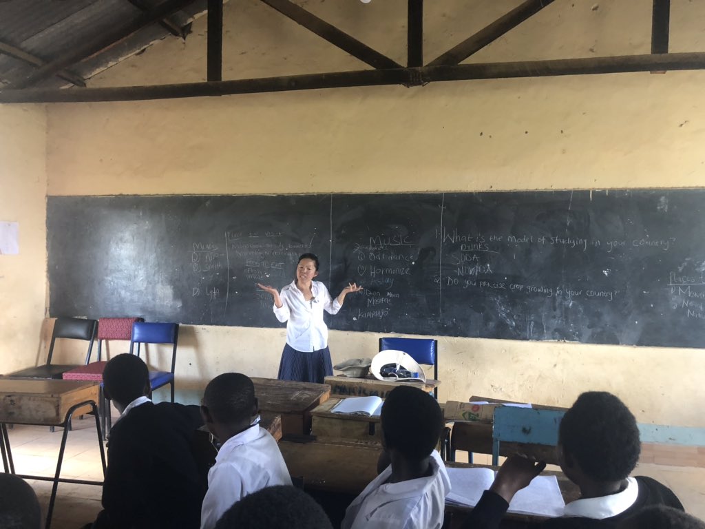tltrieu's tweet photo. Love working with Kenyan students #newcurriculum #kenyanstudents #vtt #rotarybc #kenyanclassrooms #grateful https://t.co/B9QDwKvXjQ