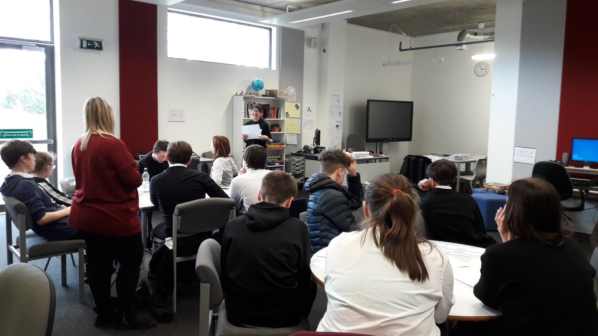 HarrisAcadSfL's tweet photo. Another huge thank you to @dundee_angus College - we are so grateful to have this partnership! Today they spoke to our S3's about College opportunities for next year. #movingforward #brightfutures @harrisacdundee @HarrisAcDYW https://t.co/aOpdrodjiy