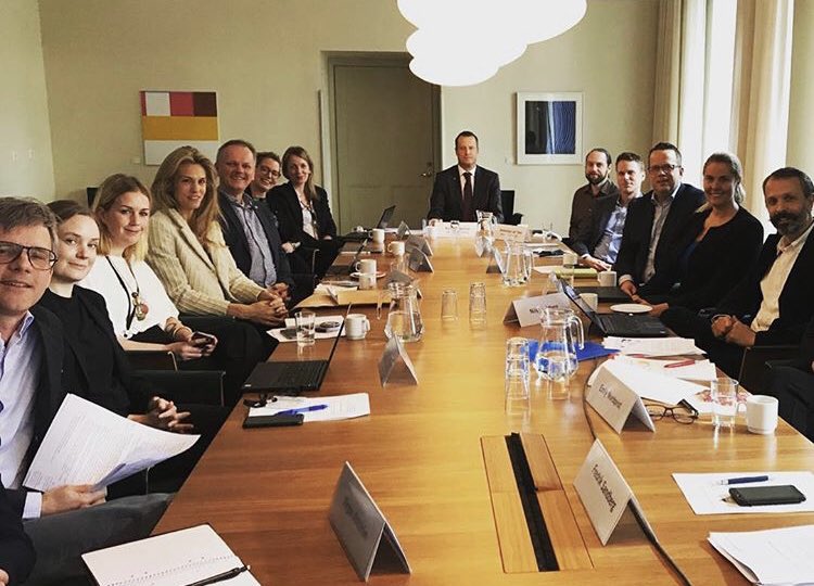 Digitaliseringsrådet samlades under statsrådet <a href="/Ygeman/">Anders Ygeman</a> ledning. Engagerade samtal om utmaningar och möjligheter. Bla diskuterades #digitalledning, #delaktighet i en digital tid och data som strategisk resurs.