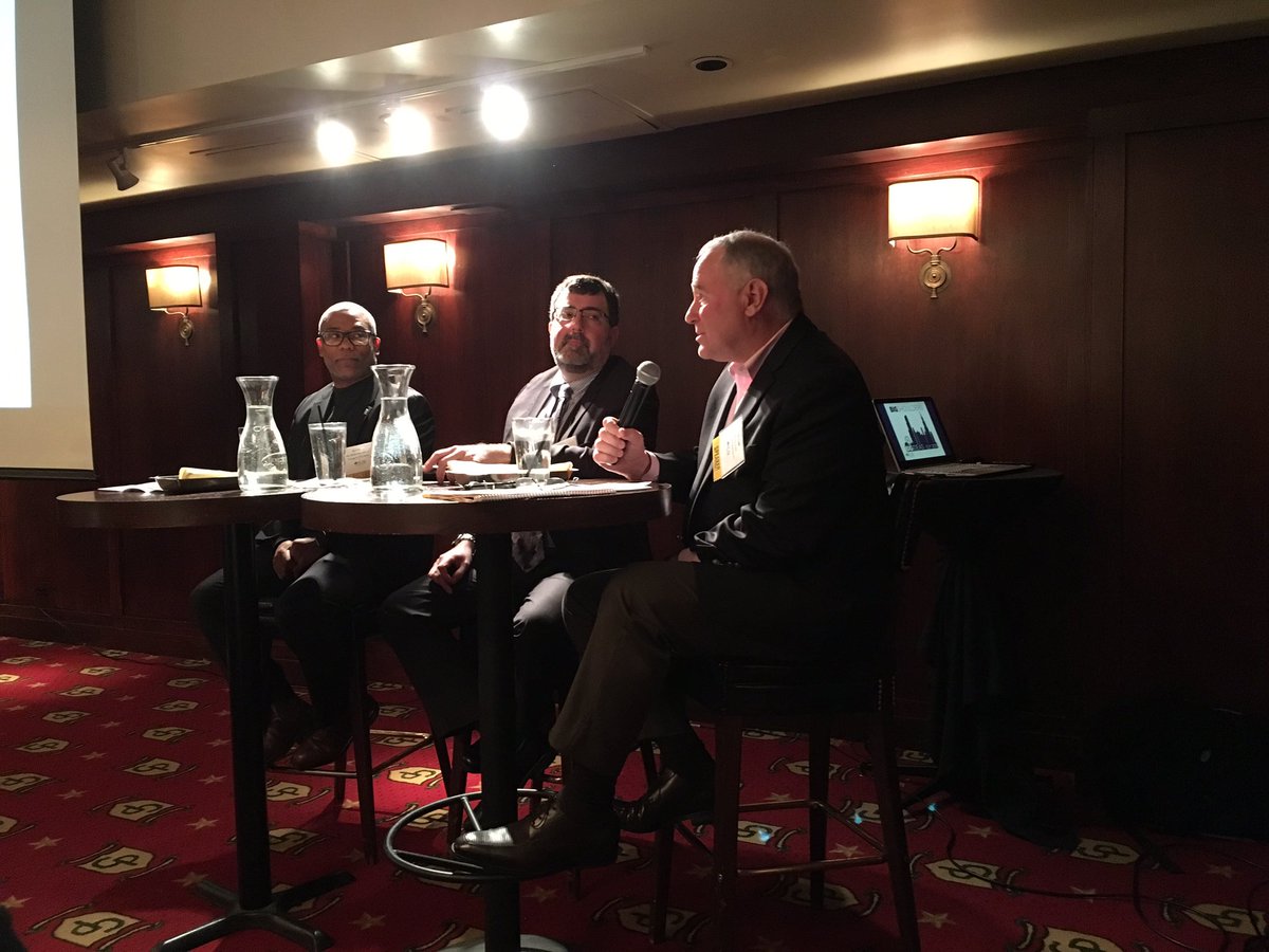 PLACEConsulting's tweet photo. “Every Millennial I talk to wants affordable housing. We need housing that is affordable to keep our city competitive and have a balanced society.” @aldermanburnett @lambdaalpha #chicagohousing https://t.co/QXCFZe8tkX