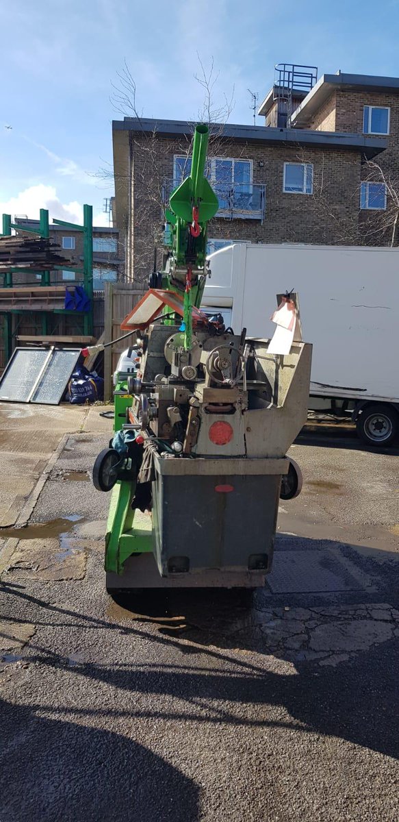HookaMachine's tweet photo. Stewarts Motorcycles in #Sunbury , #Middlesex hired the #Hooka and #operator to move his #workshop to a new building. Good days work shifting various #lathes and other #machinery. Stewart was very pleased with how much got moved in a day!
#movingmachinery #hookamachine https://t.co/FFFkDiAWQy
