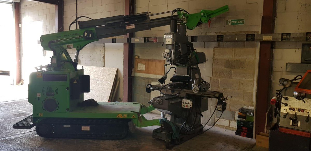 HookaMachine's tweet photo. Stewarts Motorcycles in #Sunbury , #Middlesex hired the #Hooka and #operator to move his #workshop to a new building. Good days work shifting various #lathes and other #machinery. Stewart was very pleased with how much got moved in a day!
#movingmachinery #hookamachine https://t.co/FFFkDiAWQy