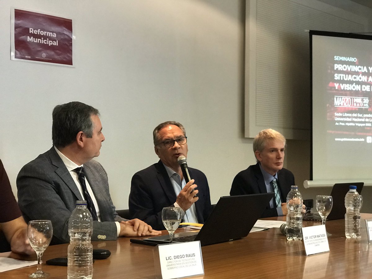 AlbertoDescalzo's tweet photo. #ahora participando del seminario
“Provincia y Municipios:
Situación actual, desafíos y visión de futuro” en la @UNLaOficial. Gracias por la invitación! https://t.co/XGnGR4rgqk