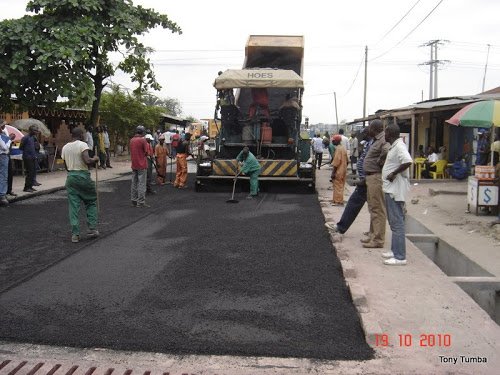 radiookapi's tweet photo. Kinshasa : la population satisfaite de l’évolution des travaux de réhabilitation des routes
https://t.co/MvCP3oOpMe https://t.co/QSeg4qx19Z