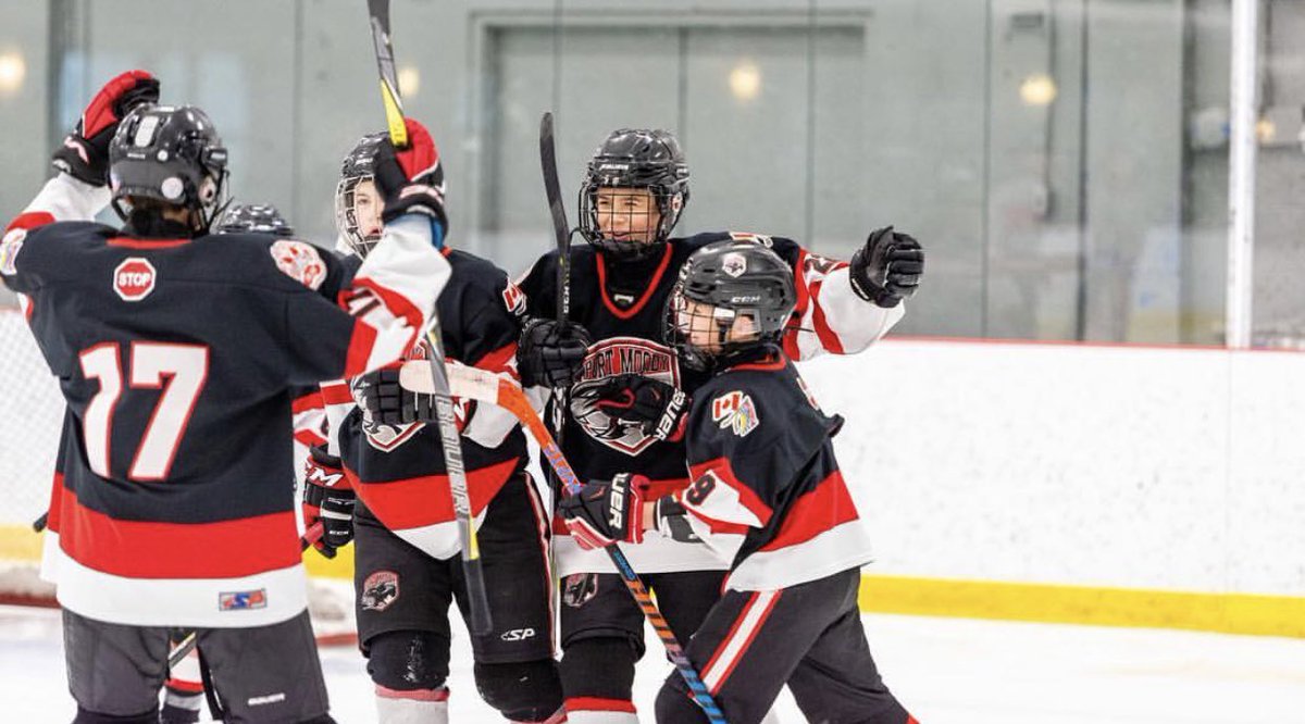 moodypanthers's tweet photo. First Pee Wee Tier 2 Semi Final is in the books #Provies Port Moody advances to the 🥇 gold medal game against the winner of the 11am game between BWC &amp; Kelowna. https://t.co/OmoW0LYibS