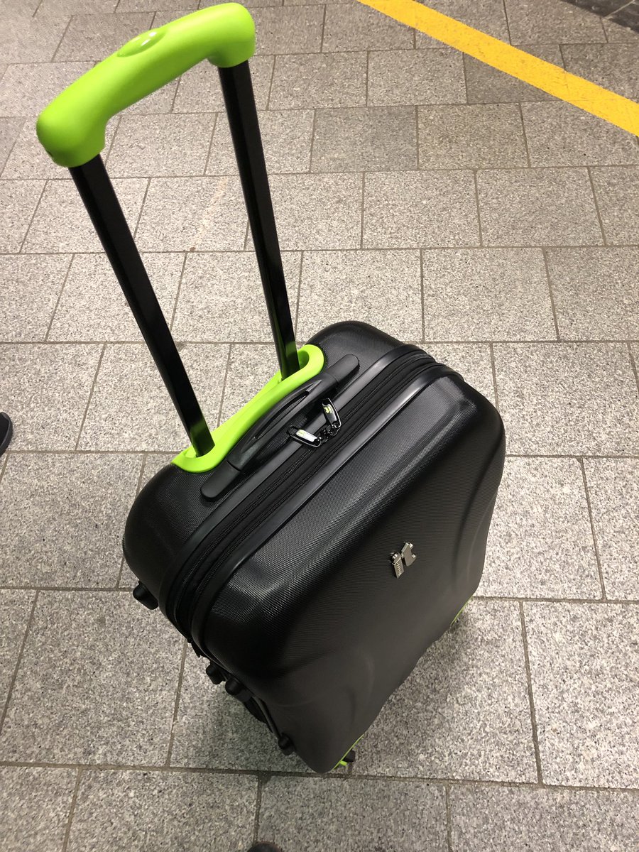 lucy_lucyt's tweet photo. Today Birmingham, tomorrow Weymouth! When youโre packed off to delivery training with the โcorporate suitcaseโ #MCATraining #Shoosmiths https://t.co/G1UkRYuvQA
