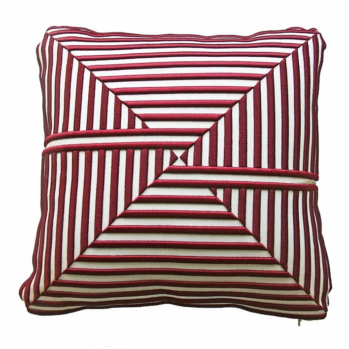 ASelwood_Design's tweet photo. Zelah in Red Berry - Distinctive and with a little hint of an optical illusion - anyones eyes going funny?

Have a nosy here:
https://t.co/XCTt8cT8sl

#pink #redberry #superfood #colour #opticalillusion #style #interiors #design #embroidery #home https://t.co/R3aj8I82Vg