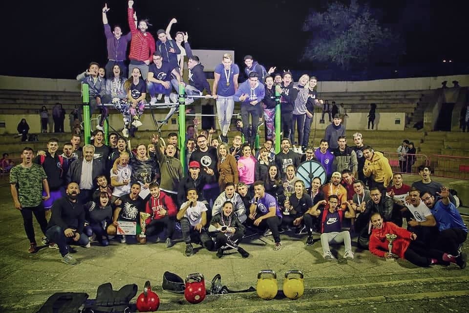 feswc_official's tweet photo. Increíble lo vivido este pasado fin de semana en las Carnival Battles organizadas por @spartanstoletvm 💪💪
Gracias a tod@s l@s que asistieron, compitieron y formaron parte de la organización! Sois grandes 🙏🙏
#calistenia #streetworkout #feswc #todossomosfeswc #familia #barras https://t.co/zv8R9TT0yB