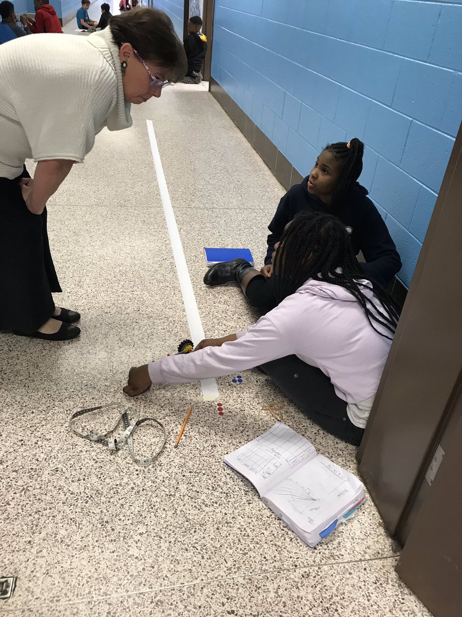JeffersonElemWS's tweet photo. Ms.Freese loves teaching science with hands on experiments! Our 5th grade leaders synergize to get their vehicles moving!💙🐾 https://t.co/Ur6Ck3RqGy