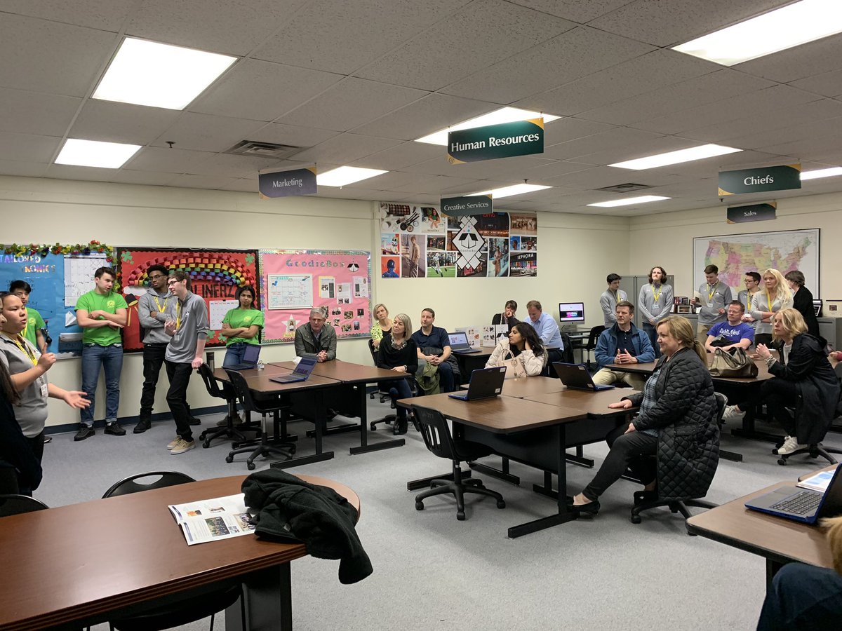 Great turnout tonight for the VEI Open House! We’re very proud of our students for showing off all of their hard work all year! #FutureReady204 #BeWV