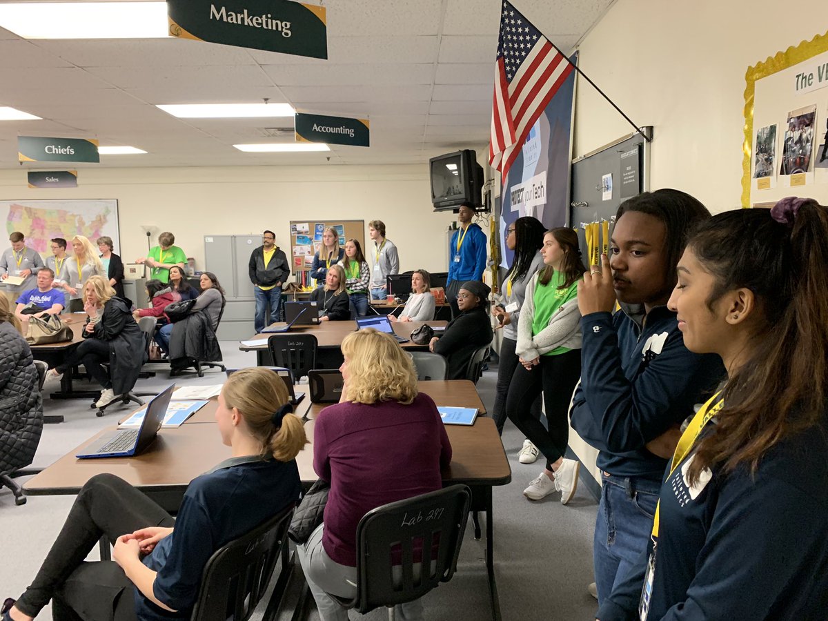 Waubonsie Business tweet media