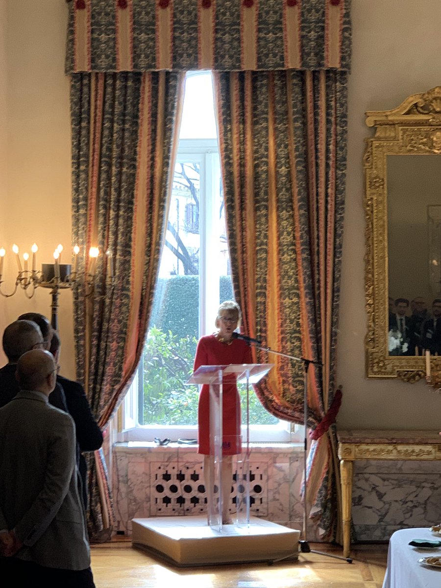 microwave_man's tweet photo. Great day at the British Embassy Rome thanks to ADS and the DIT https://t.co/rGbykZODD8