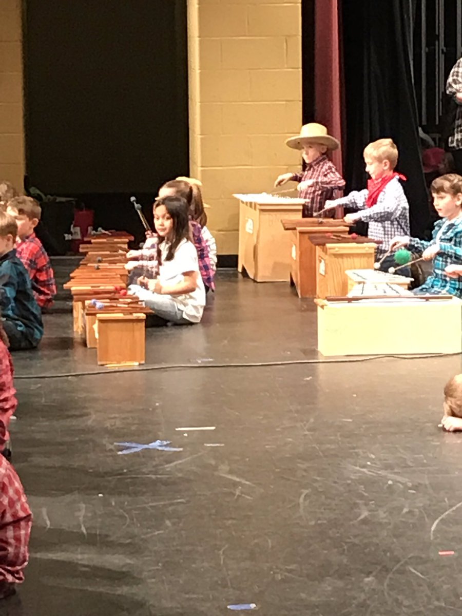 MrsQuanaCurtis's tweet photo. Awesome 1st grade Comcert tonight! #FunIn1Grade #Elda1stgrade https://t.co/AVlaBCL4h6
