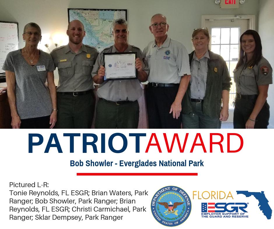 FL_ESGR's tweet image. #PatrioticEmployer Bob Showler of @EvergladesNPS received the @DeptofDefense Patriot Award for his exceptional support of the members of the #GuardReserves employed by the organization. Award requested by Petty Officer First Class Brian Waters, @USNavy Reserve  #ESGR @ESGR