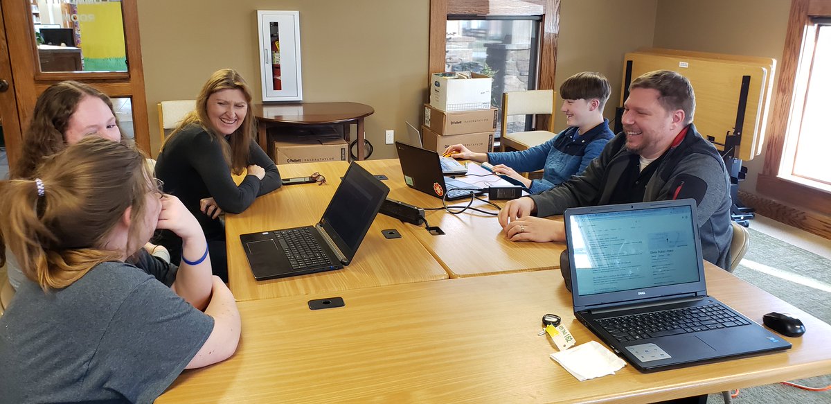 ElkinsRobotics's tweet photo. The Elkins Robotics/Electronics Club works during the Spring Break! Stay tuned for an announcement about the next outreach date! 
Pictured here from left to right is Nadison, Tahlia, Mrs. Owens, Lane, and Dr. Francis - all working on the next stage of the project. https://t.co/cmnouKrsHD