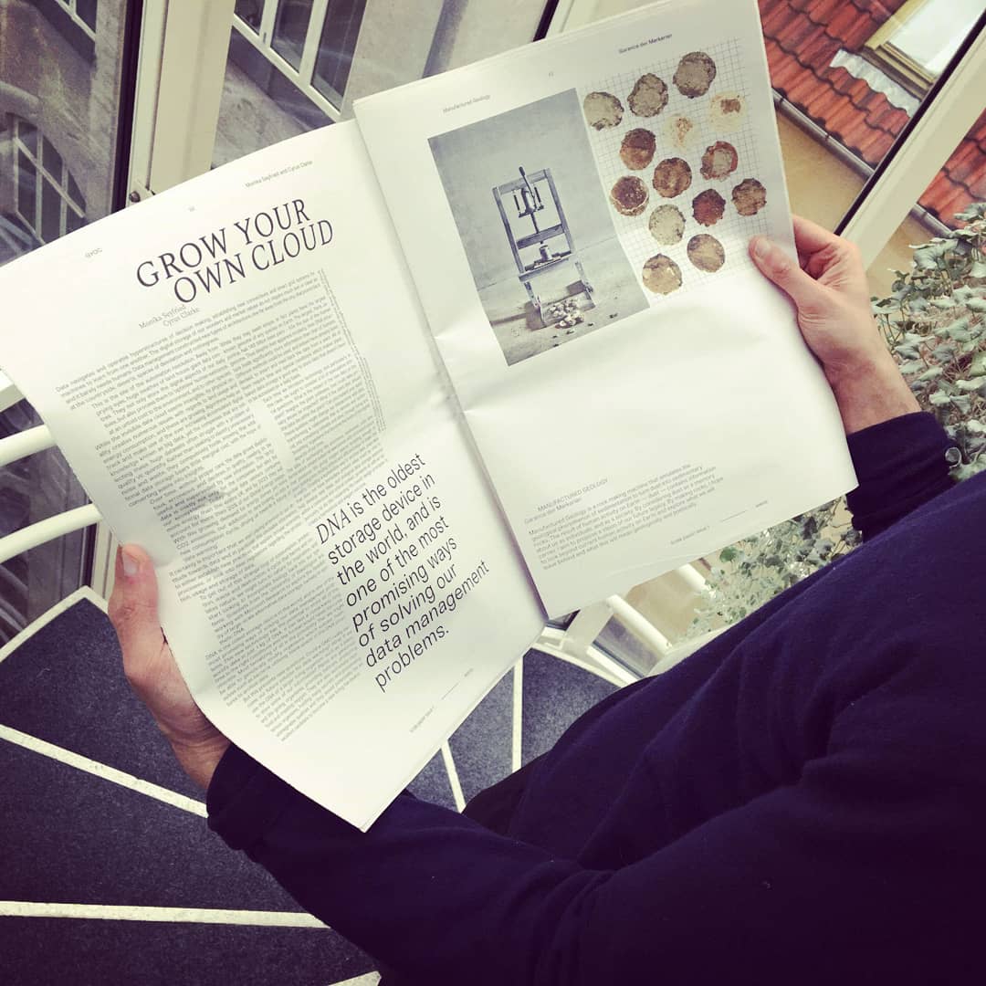 cyrusclarke's tweet photo. Check out the @growyourowncloud article about digital waste in Krzak Papier Issue 1 🌸
.
.
.
.
.
.
#GYOC #growyourowncloud #plants #bioart #biodesign #flowers #krzak #darkecology #article #magazine #cloud #storage #data #dna #gmo #biohacking #design #GlobalWarming https://t.co/HXeLbDoyBW