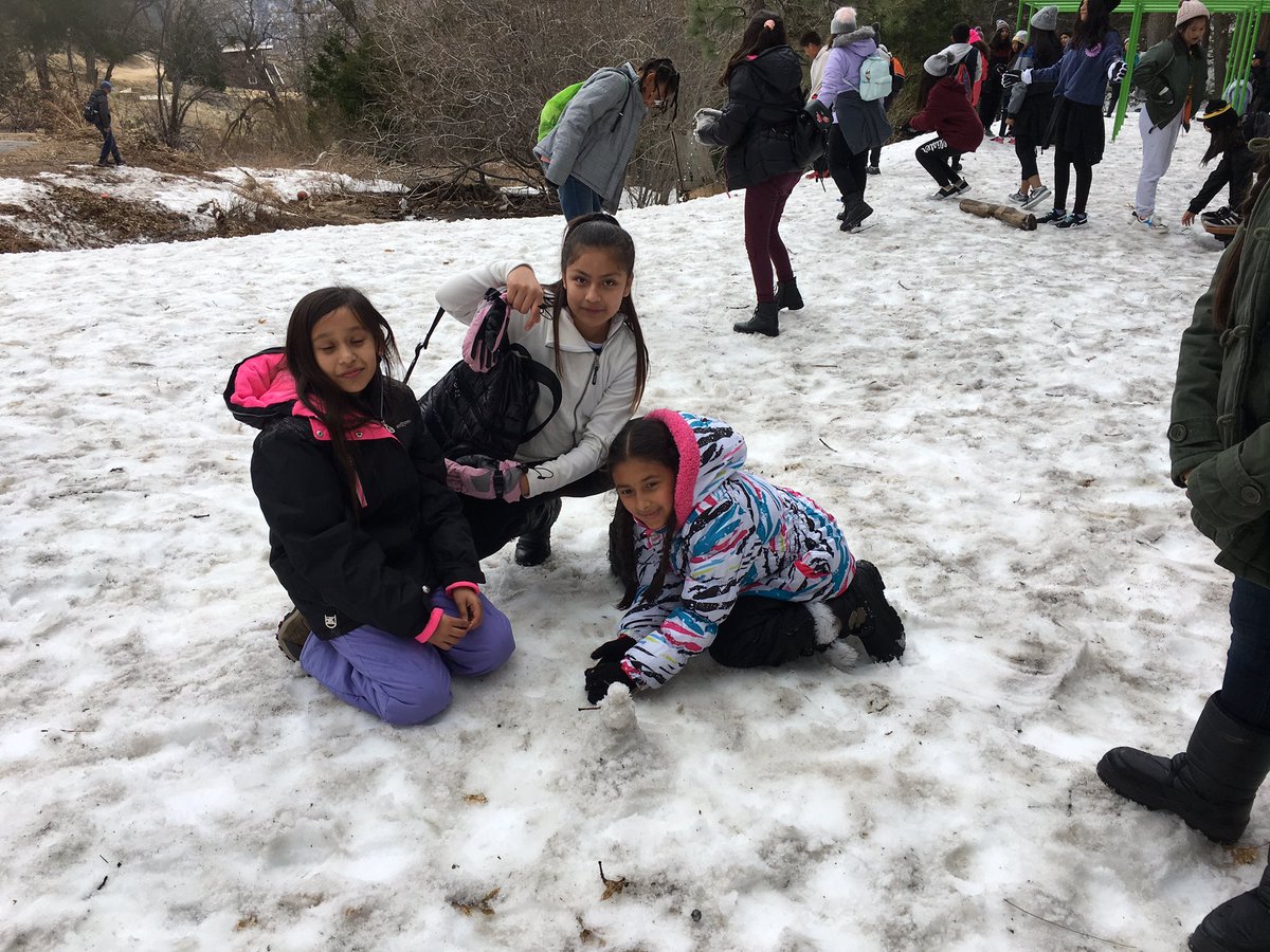 MaxwellTeam17's tweet photo. Off to a great start at Pali Science Camp! https://t.co/AoiQMxyt0e