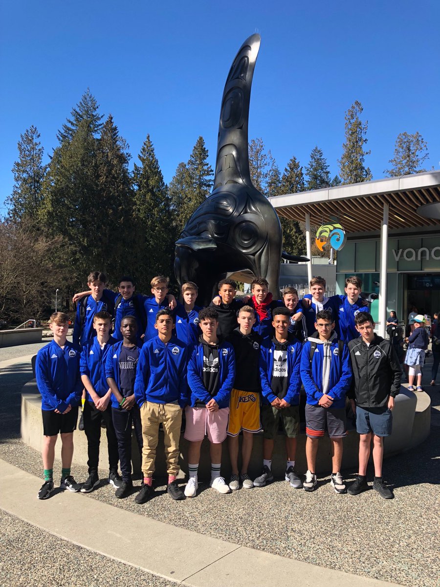 SehneConnell's tweet photo. @soccernovascotia I bumped into this crowd of boys in front of the aquarium in Stanley Park. ⁦@snido26⁩ ⁦@AlisonSneddon1⁩ https://t.co/v7w9L59uCz