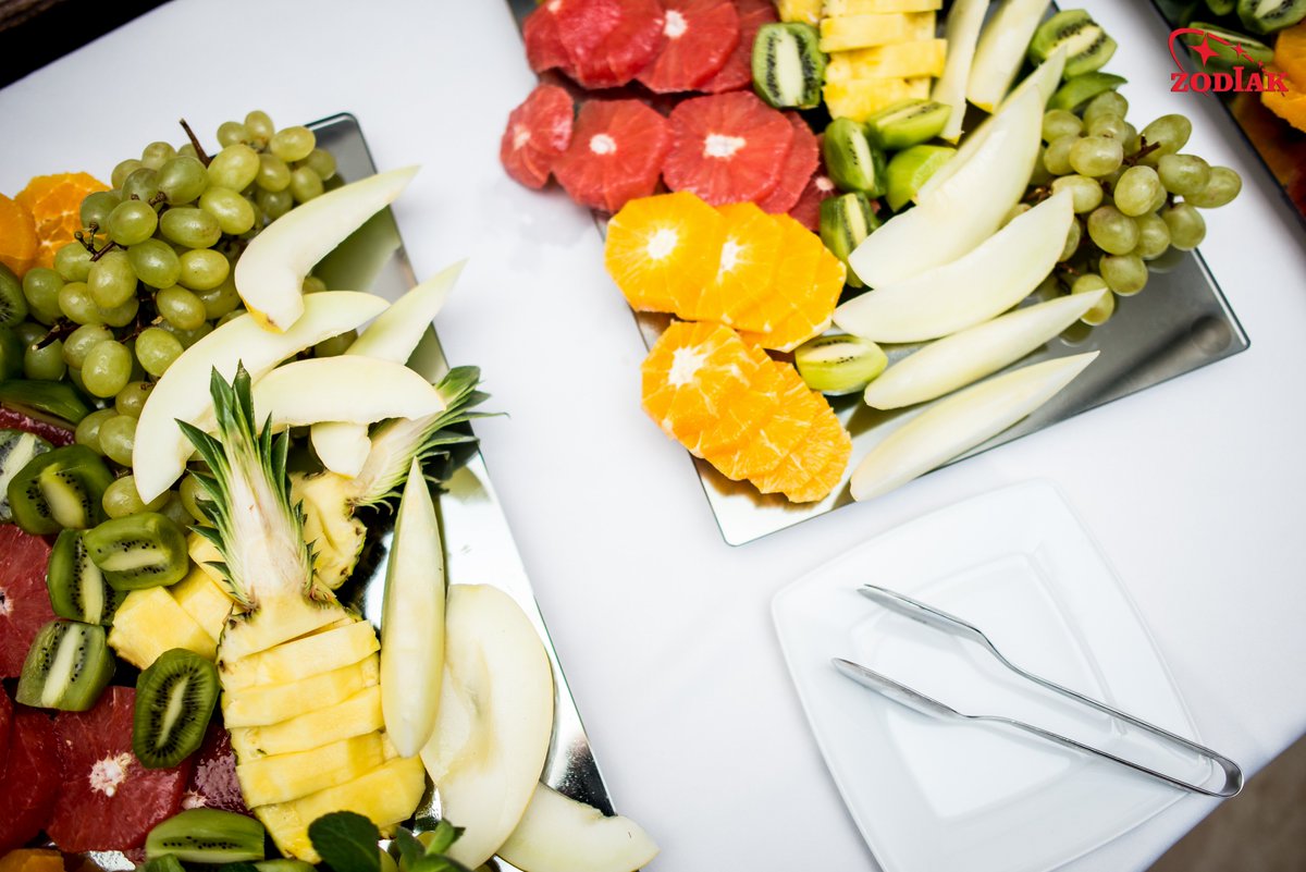 Charakteryzują nas suto zastawione stoły! <3 
Uwielbiamy uszczęśliwiać Wszystkich naszych gości a w szczególności Pary Młode! :) 

zodiak1.pl