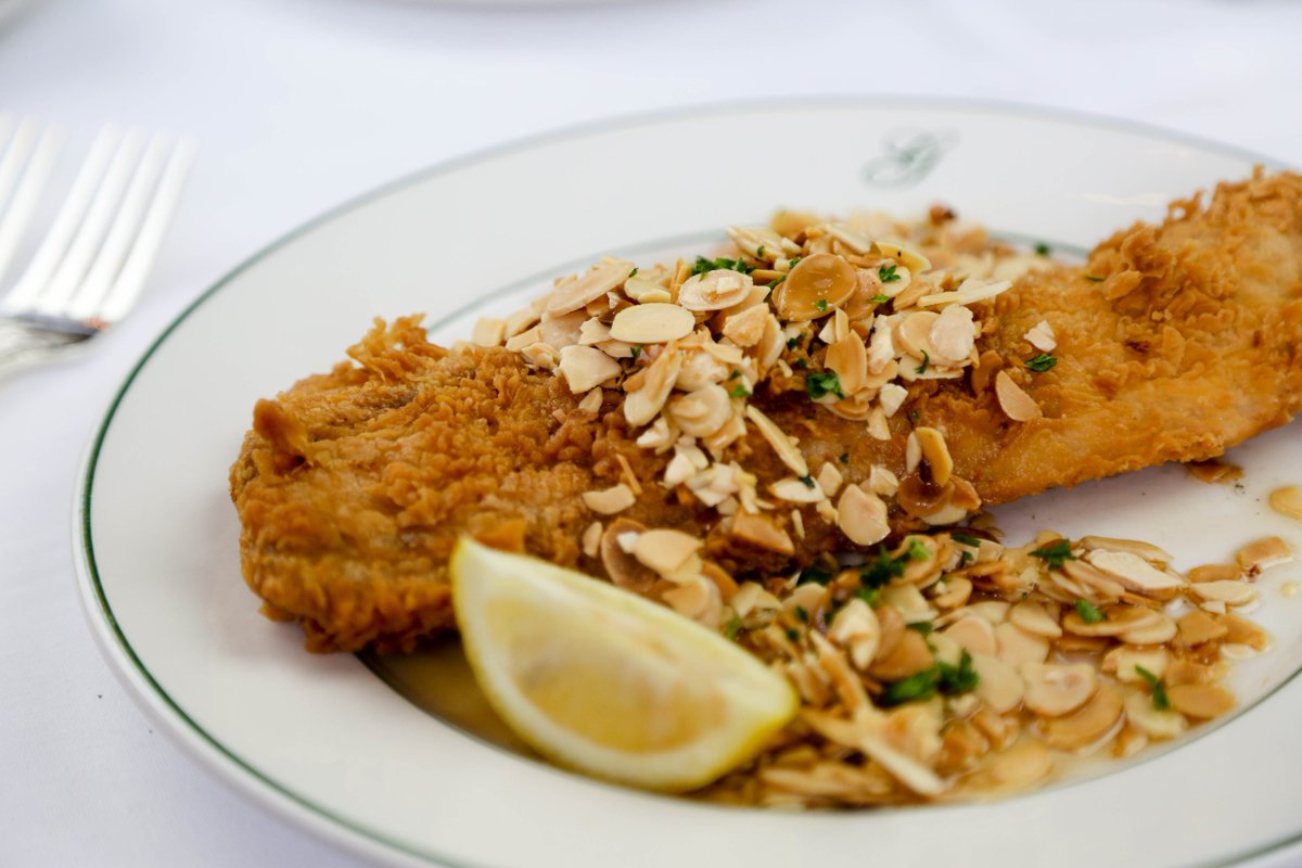 This week, we’re featuring our crispy, Fried Gulf Fish, topped with creole sauce. Check out our weekly specials here: bit.ly/2OfqOLw