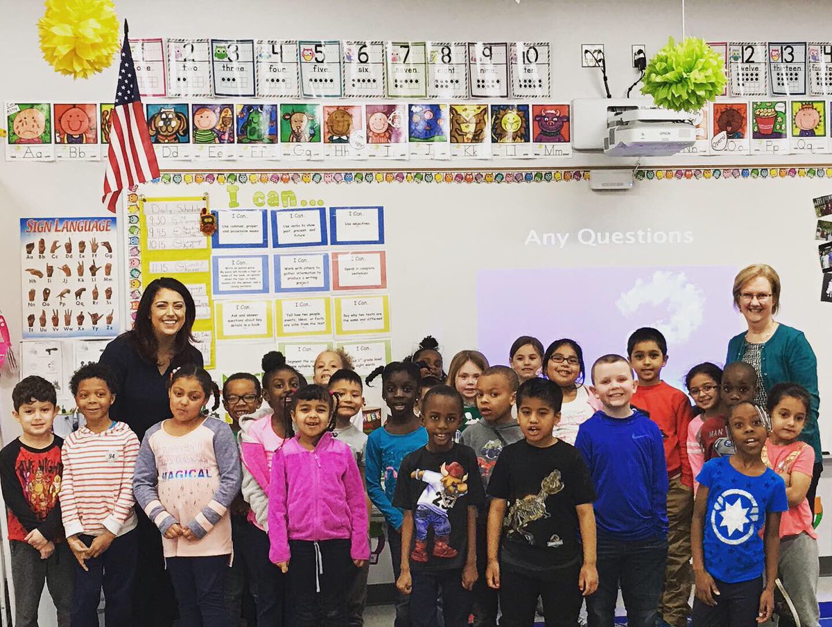 FOX19Catherine's tweet photo. Today I visited these first graders from #CompassElementary. We talked about weather safety and of course the first day of Spring! π« βοΈβοΈππͺ @FOX19 https://t.co/pDWeLc8QA6