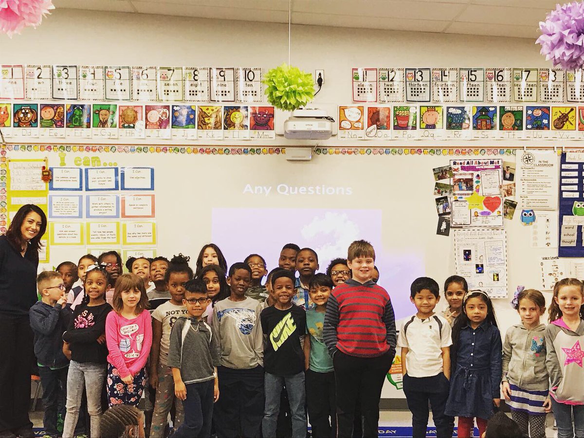 FOX19Catherine's tweet photo. Today I visited these first graders from #CompassElementary. We talked about weather safety and of course the first day of Spring! π« βοΈβοΈππͺ @FOX19 https://t.co/pDWeLc8QA6