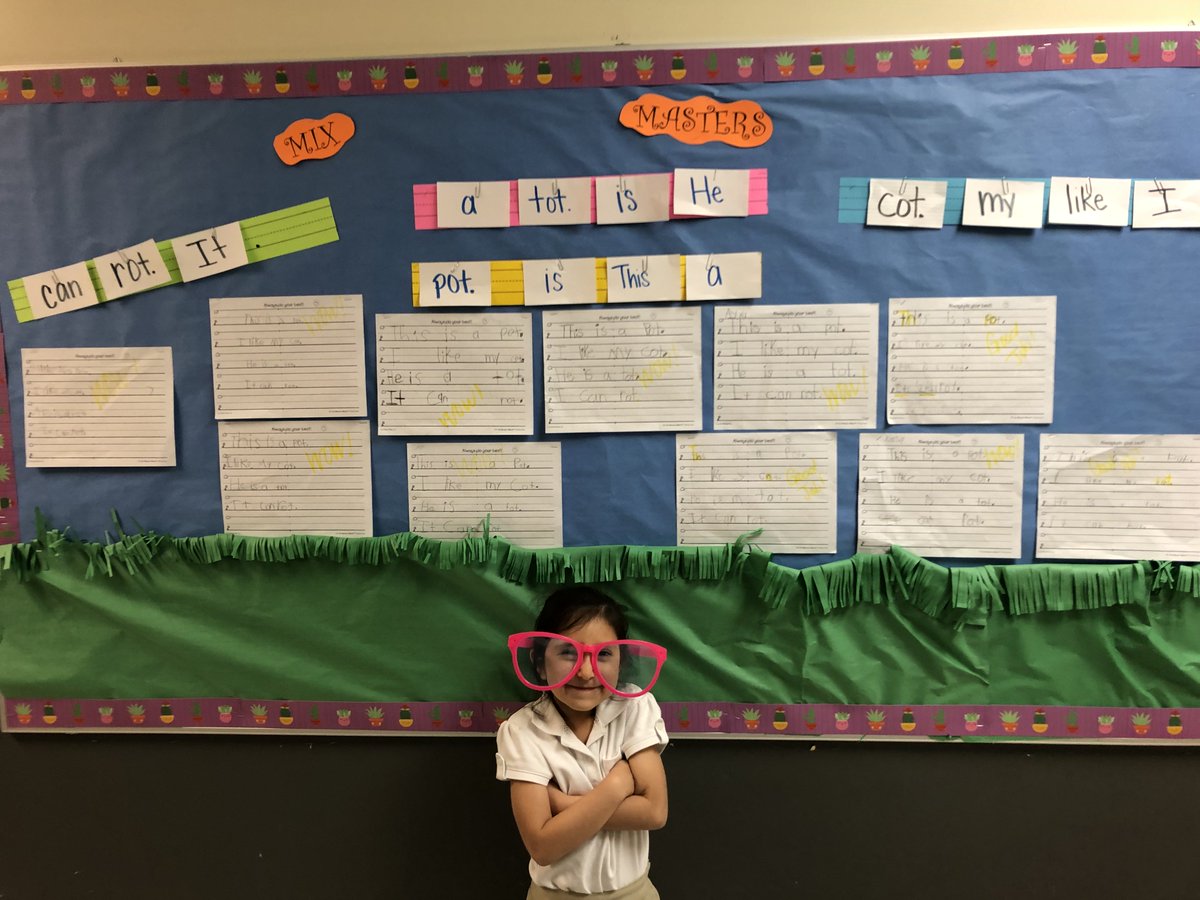 KEdward01901891's tweet photo. This is KA’s Mix Master! She can mix and fix her sentences like a pro!! #FriendlyKAcompetition #IteachSoTheyCanReteach #HBGSenators #Kinderwriting @dallasschools @HBGonzalezES https://t.co/6J6S5eCQCc